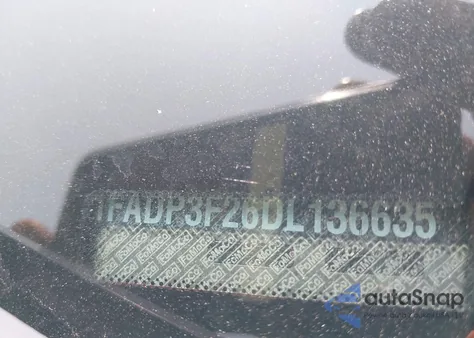 2013 Ford Focus Se z USA, uszkodzony, nr VIN 1FADP3F26DL136635